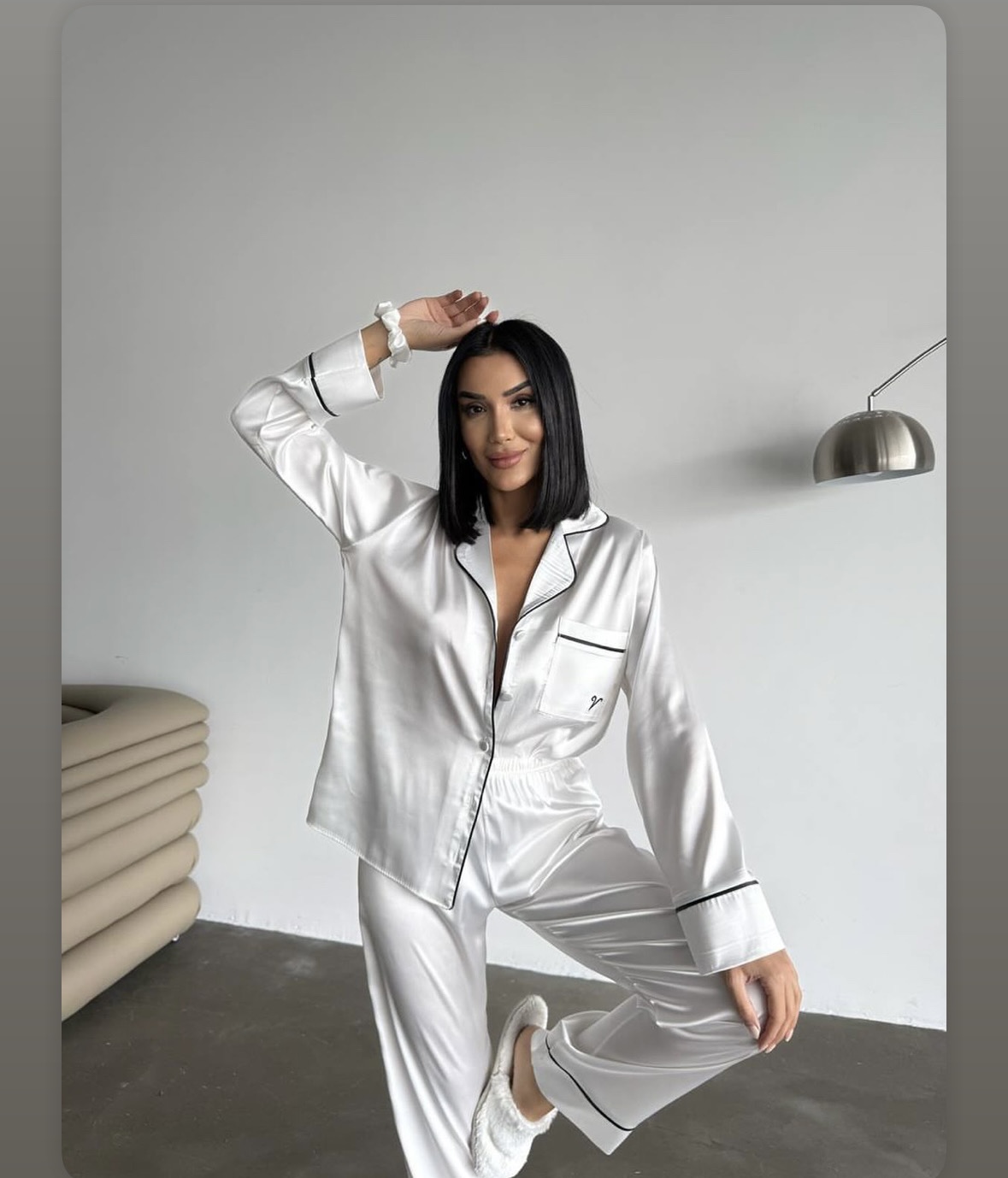 Kadın Beyaz Saten Biyeli Pijama Takımı