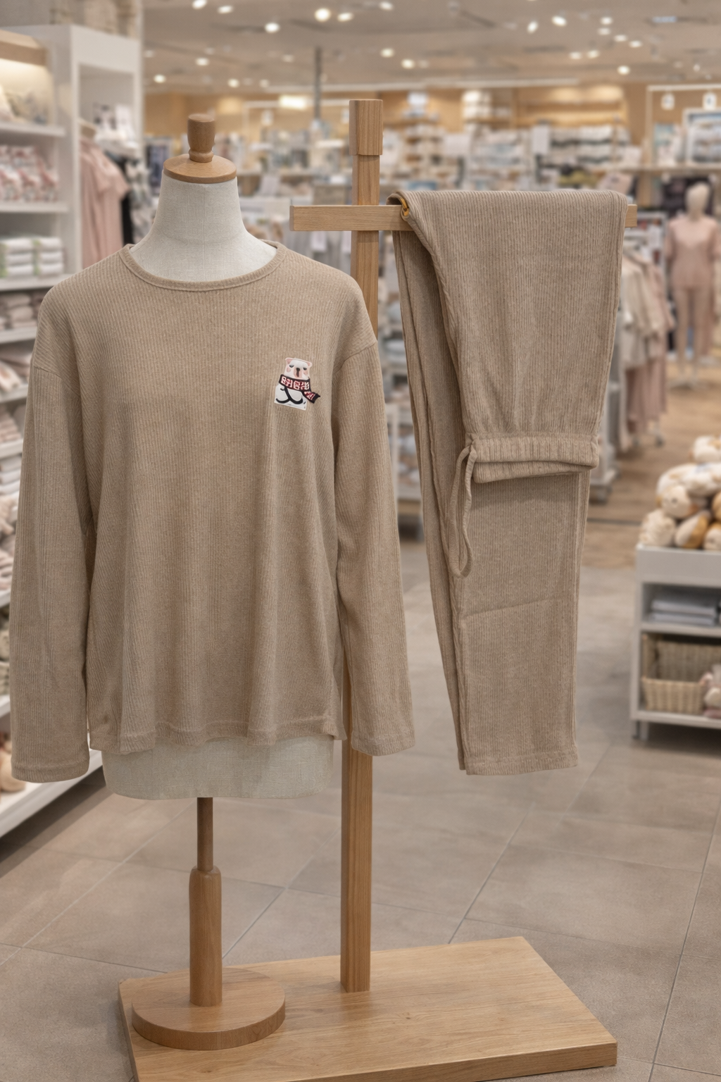 Kadın Ayıcık Nakışlı Ribana Pijama Takımı